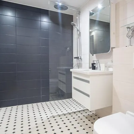 Beautiful 1-bedroom By The Sea With Balcony Tallinn